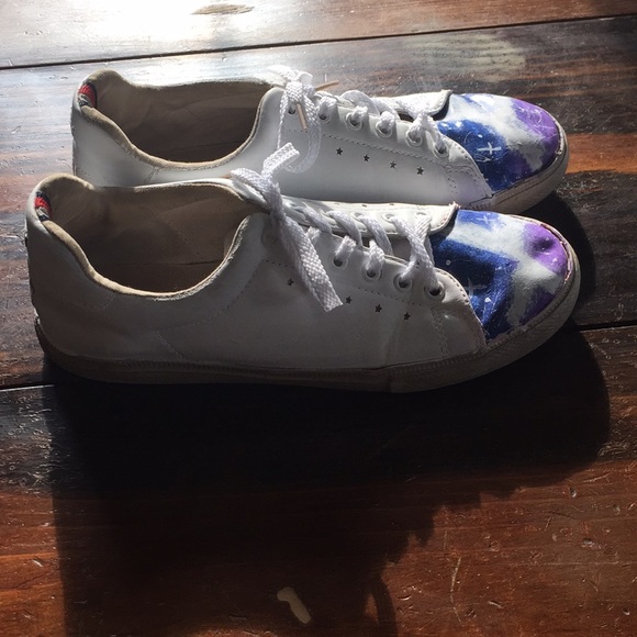 Custom painted Tommy Hilfiger lace-up shoes - Picture 2 of 2